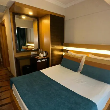 Ilayda Hotel 2*