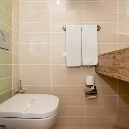 فندق إلايدا